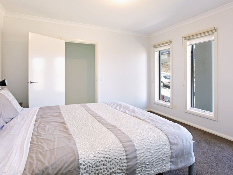 1 Ettric Way, Highton VIC 3216