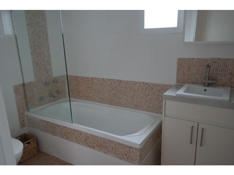 7 Bloomsbury Street, Newtown VIC 3220