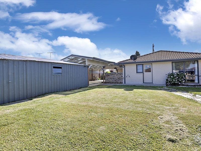 15 Aldershot Road, St Albans Park VIC 3219