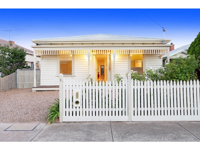 5 Loftus Street, East Geelong VIC 3219