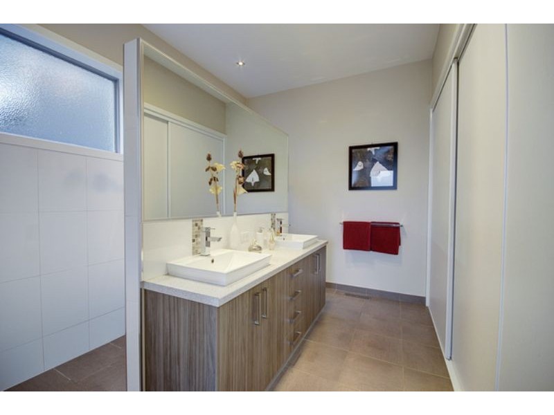 25 Xavier Court, Wandana Heights VIC 3216