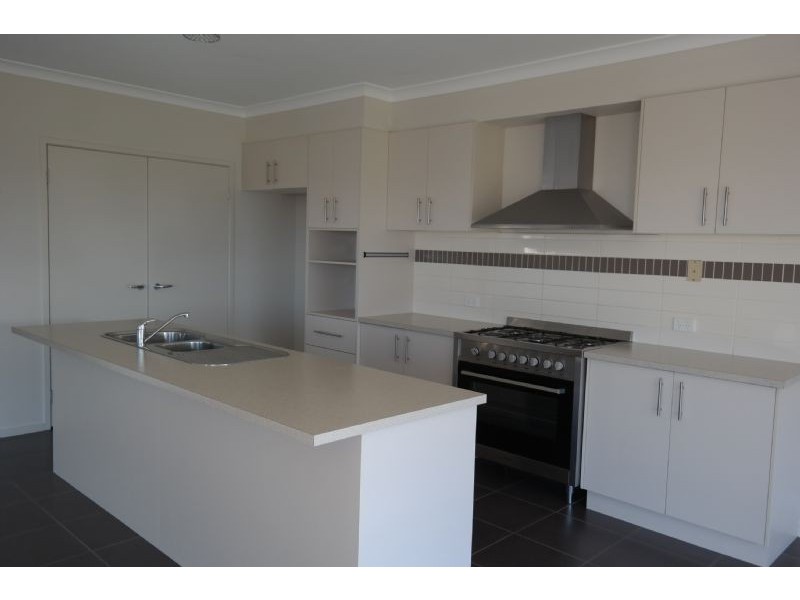 20 Swanbourne Avenue, Highton VIC 3216