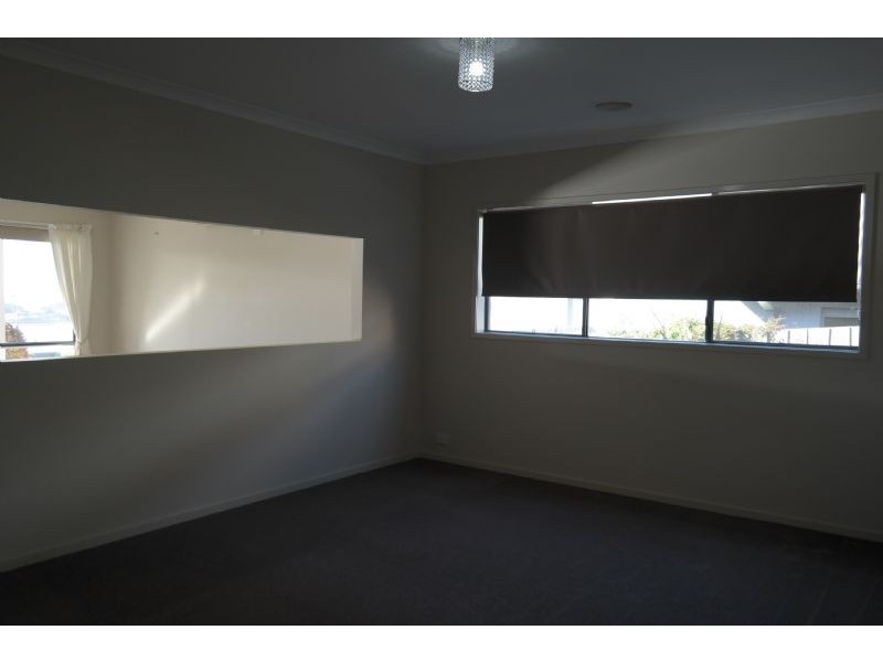 20 Swanbourne Avenue, Highton VIC 3216