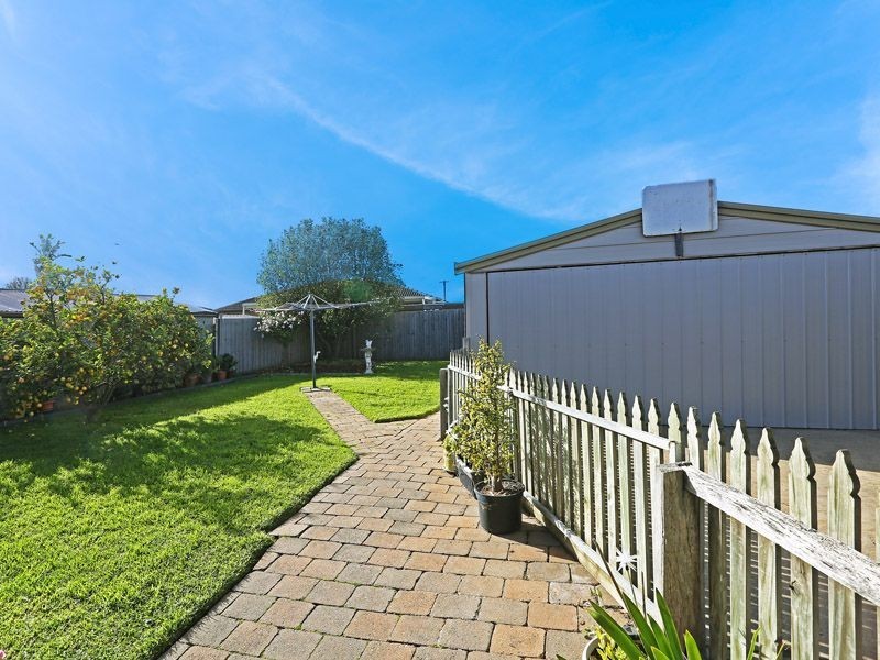 16 Banksia Square, Corio VIC 3214