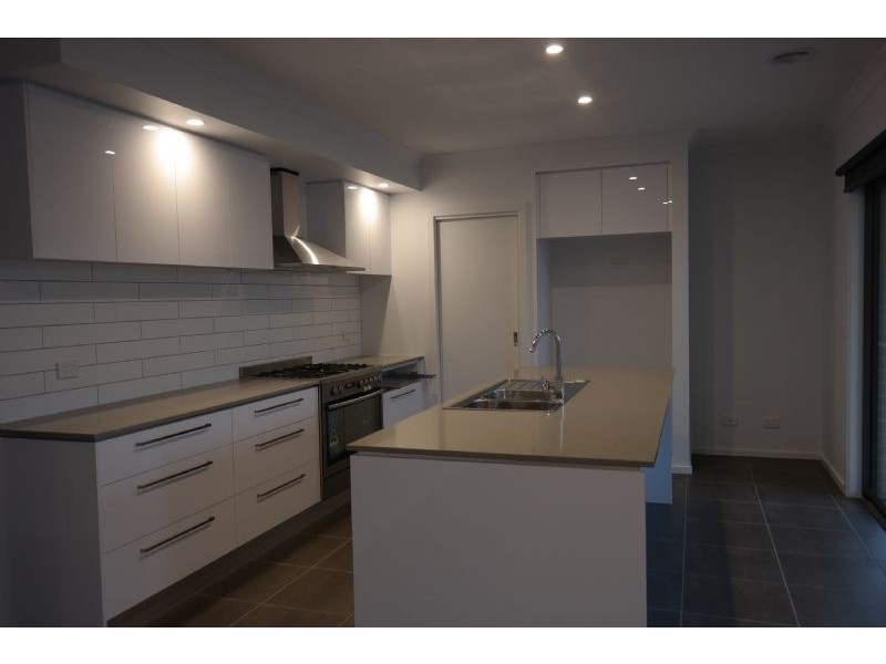 6 Johnson Street, Belmont VIC 3216