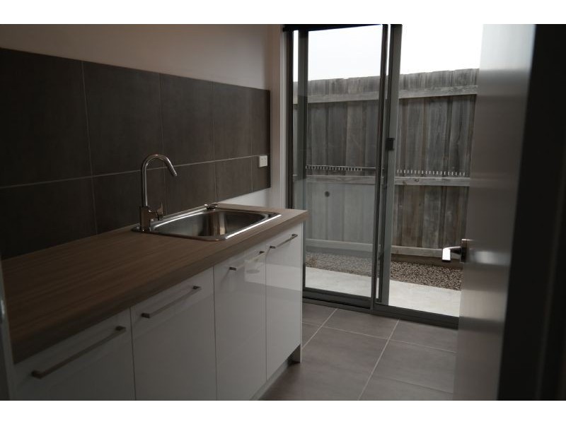 6 Johnson Street, Belmont VIC 3216