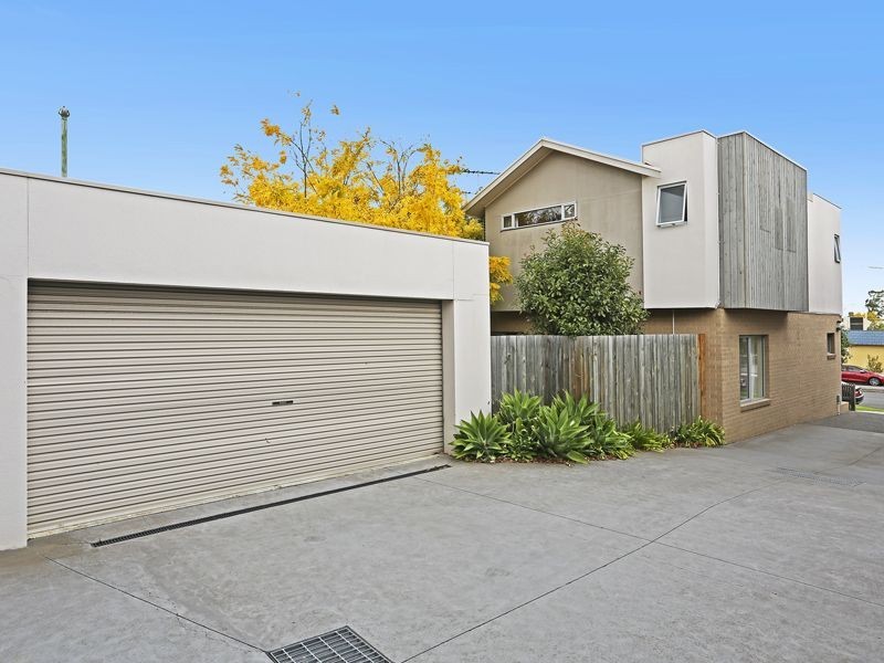4/67 Sydney Parade, Geelong VIC 3220