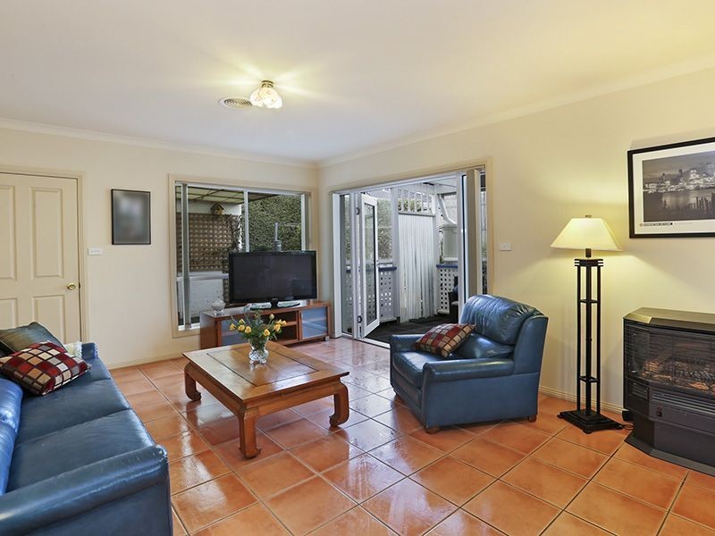 1 Jean Place, Grovedale VIC 3216