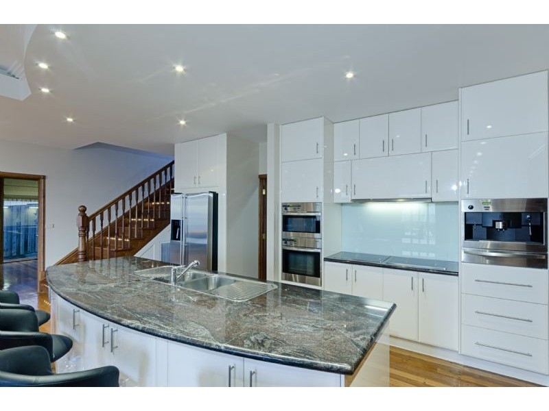 7 Somerset Court, Leopold VIC 3224