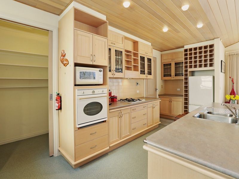 42 Aphrasia Street, Newtown VIC 3220