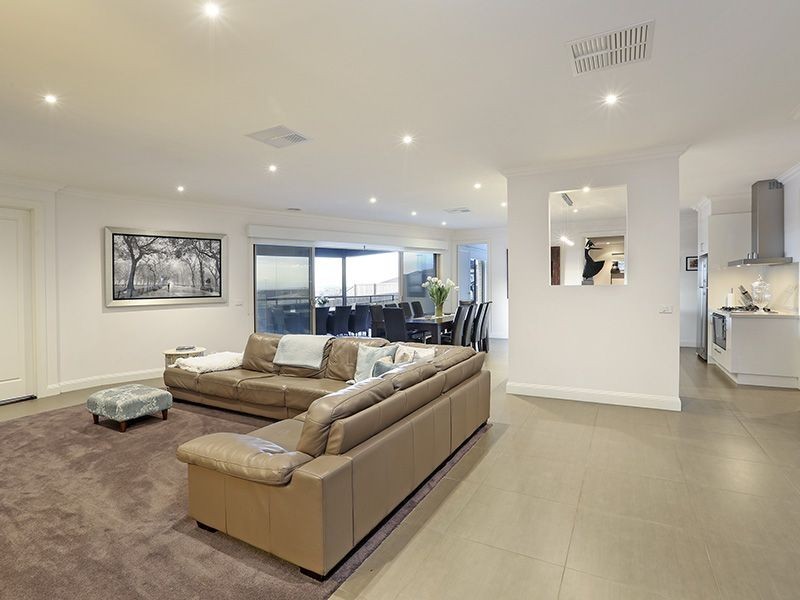 28-30 Grantham Drive, Highton VIC 3216