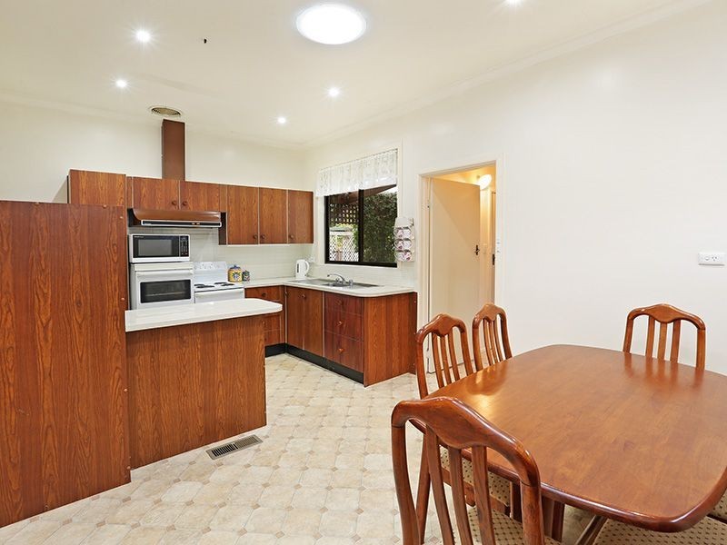 20 Laura Avenue, Belmont VIC 3216