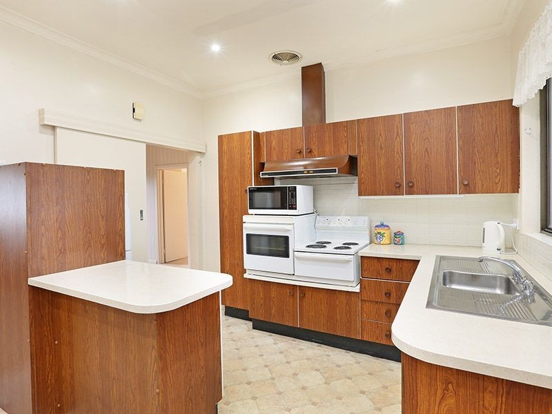 20 Laura Avenue, Belmont VIC 3216