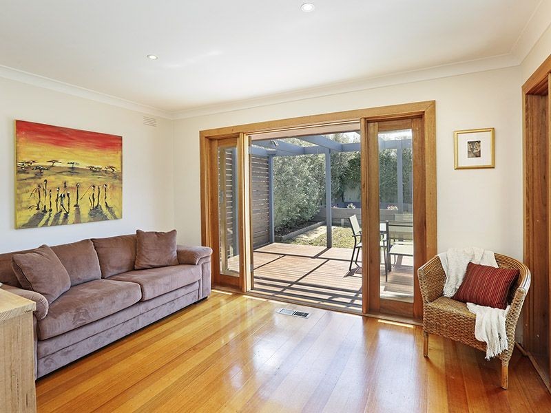 64 Porter Avenue, Highton VIC 3216