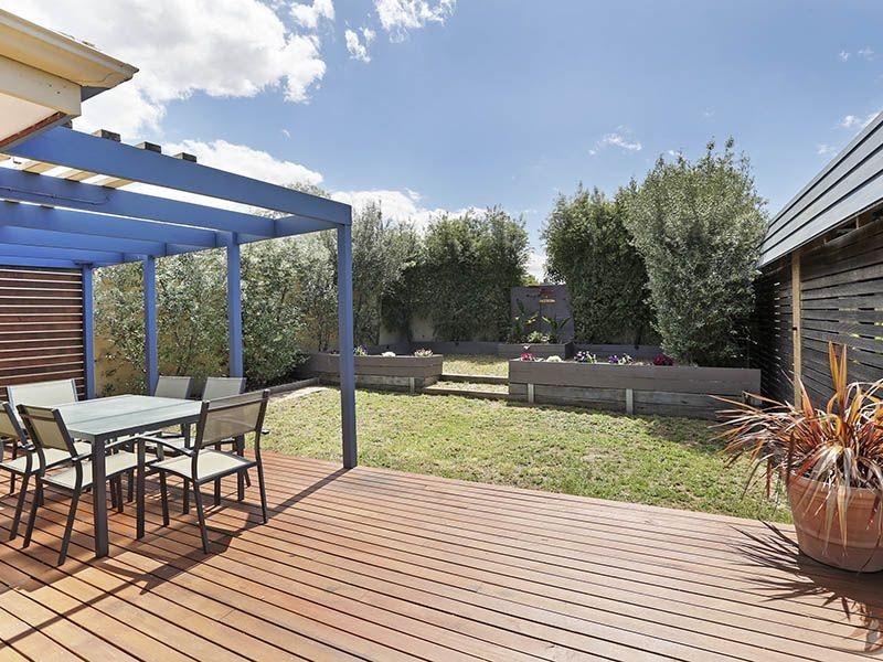 64 Porter Avenue, Highton VIC 3216