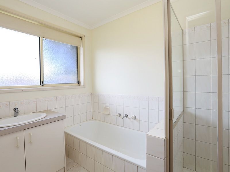 2/5 Hindle Street, Grovedale VIC 3216