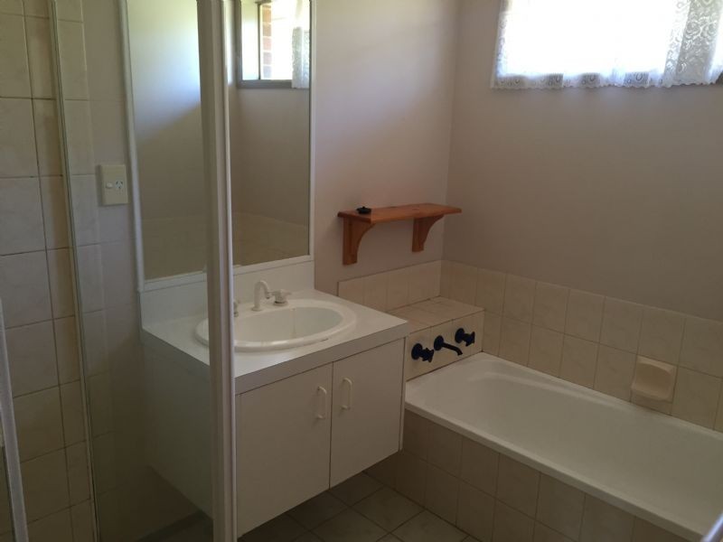 30 Schmitt Court, Whittington VIC 3219