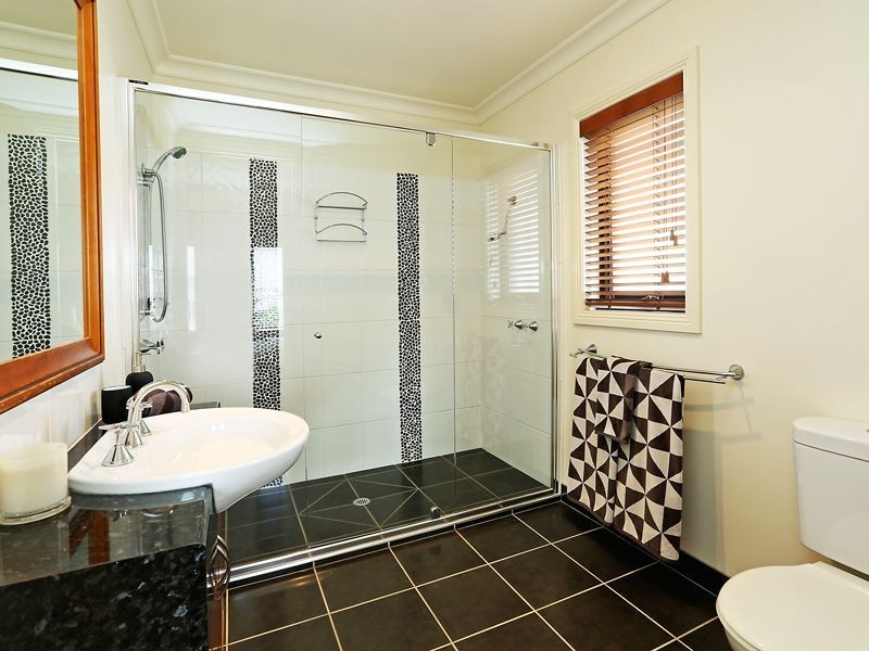 12 Cobb Court, Highton VIC 3216