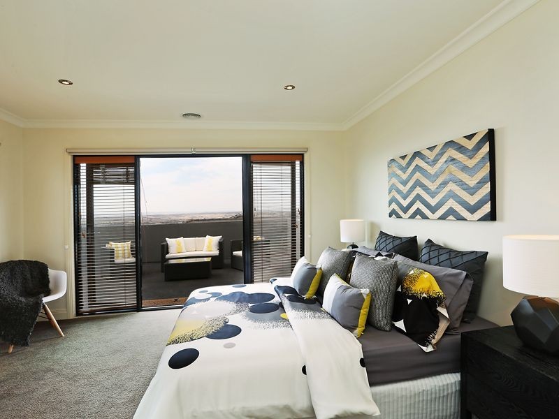 12 Cobb Court, Highton VIC 3216