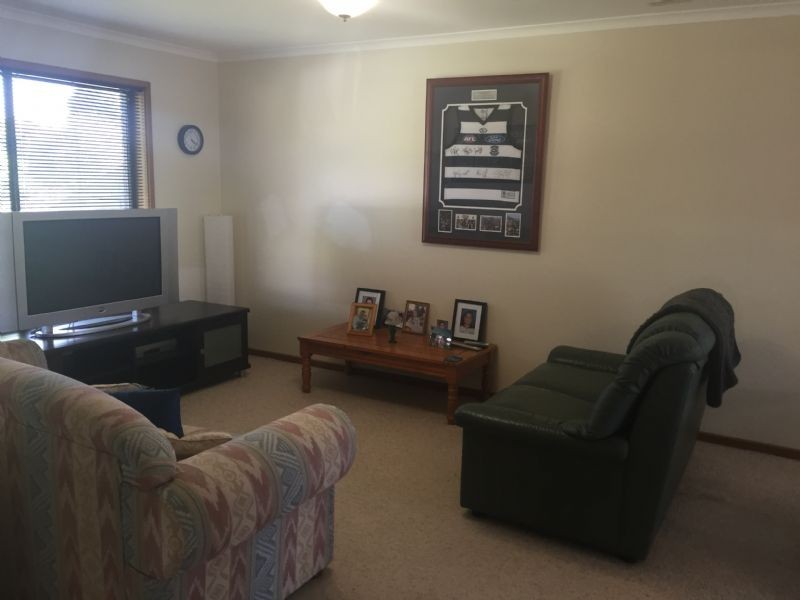 2/4 Felix Street, Grovedale VIC 3216