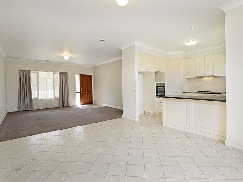 2/2 Glengate Street, Hamlyn Heights VIC 3215