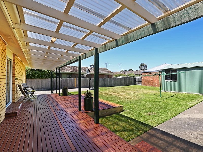 11 Fryers Road, Highton VIC 3216