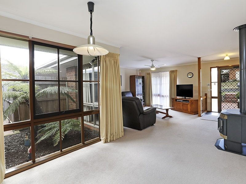 5 Villea Avenue, Grovedale VIC 3216