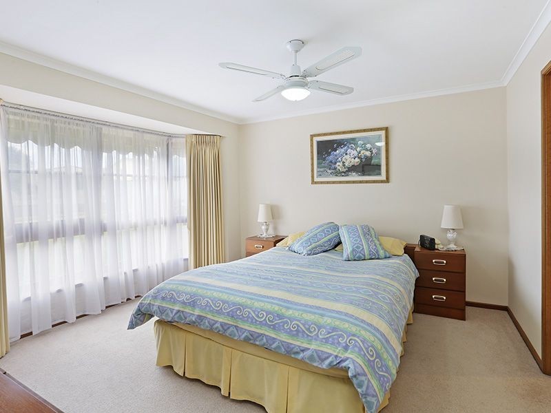 5 Villea Avenue, Grovedale VIC 3216