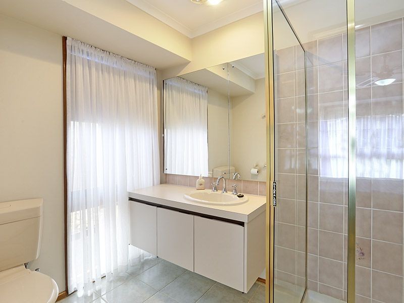 5 Villea Avenue, Grovedale VIC 3216