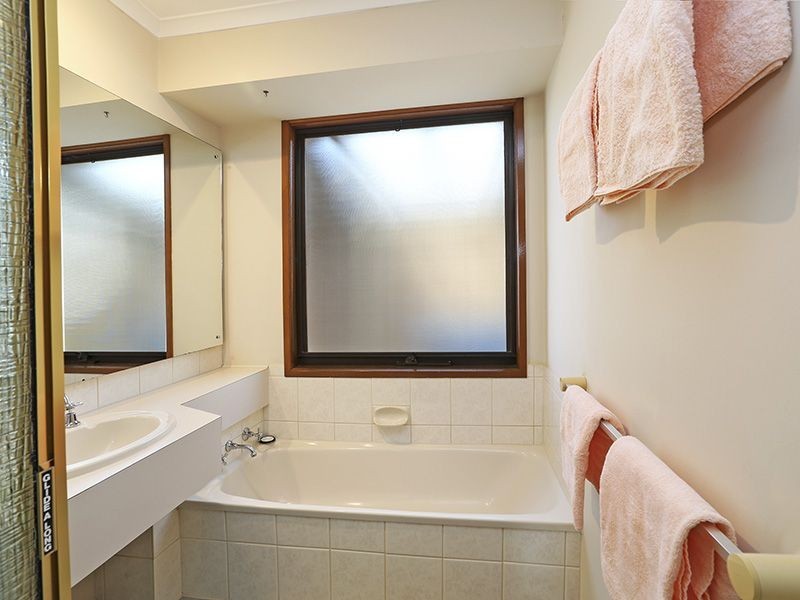 5 Villea Avenue, Grovedale VIC 3216