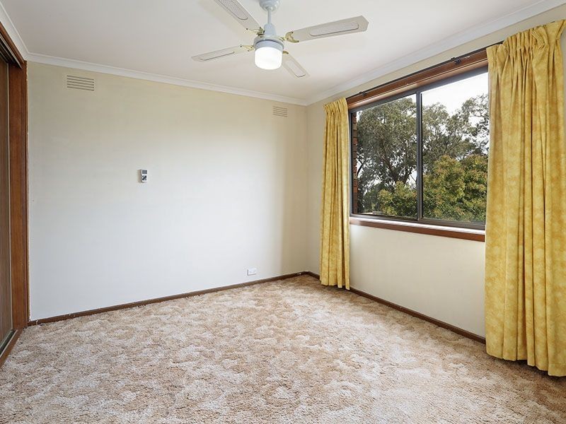 35 Neil Street, Bell Post Hill VIC 3215