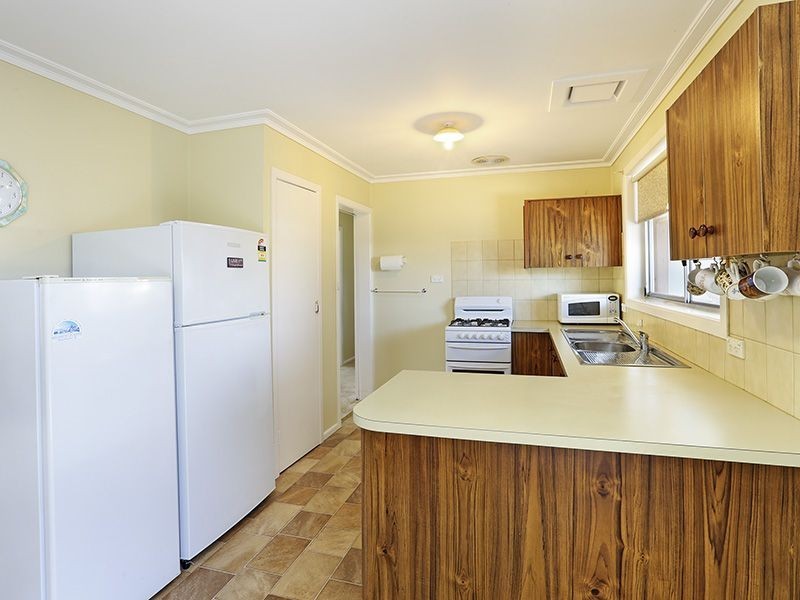 20 Konrads Crescent, Highton VIC 3216