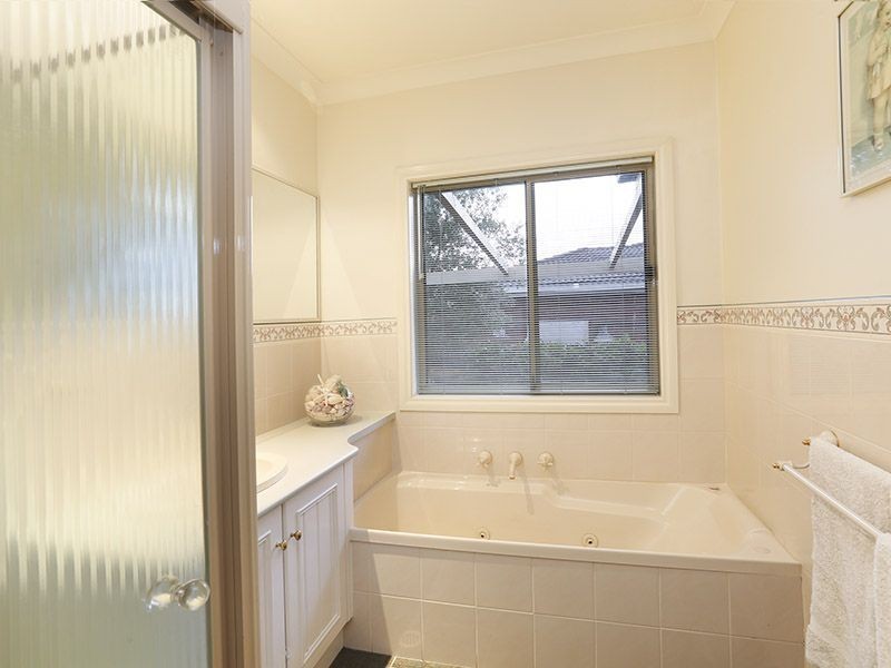 2 Sandtoft Court, Highton VIC 3216