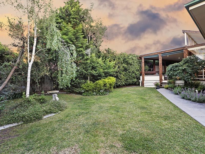 2 Sandtoft Court, Highton VIC 3216