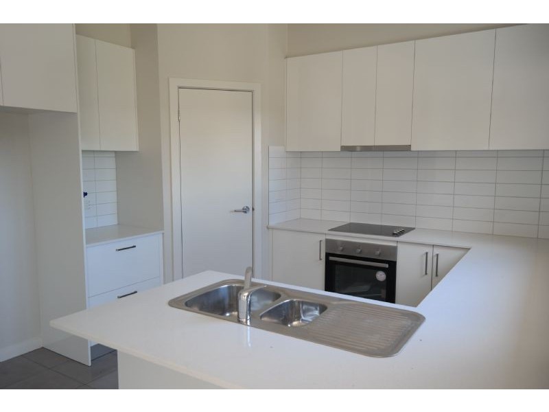 1/5 Patern Street, Highton VIC 3216
