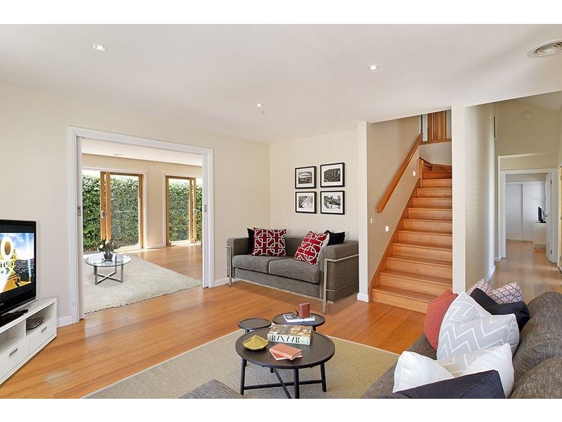 8 Sherbourne Terrace, Newtown VIC 3220