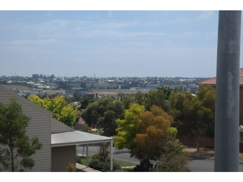 2 Muscat Place, Waurn Ponds VIC 3216