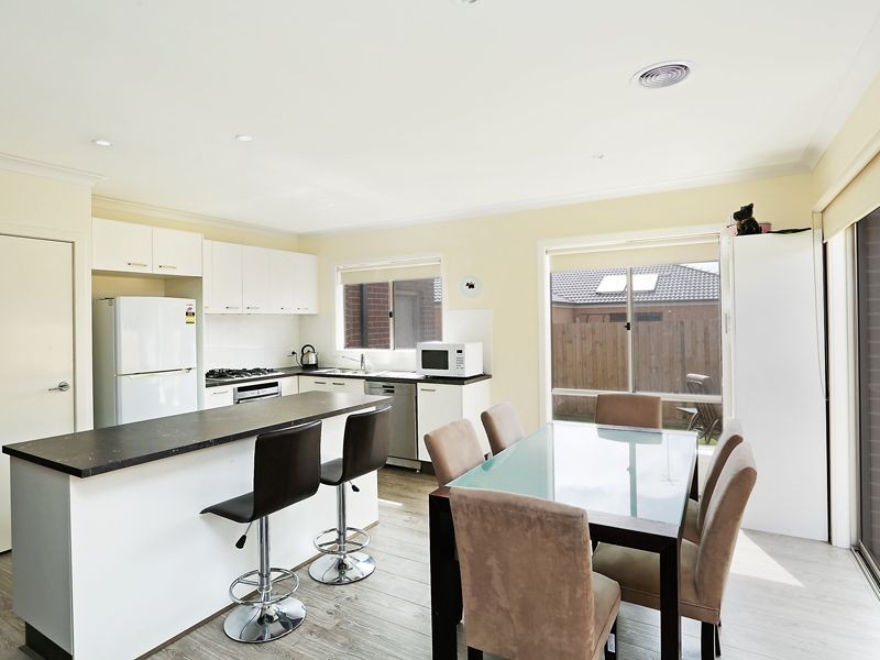 2 Crows Road, Belmont VIC 3216