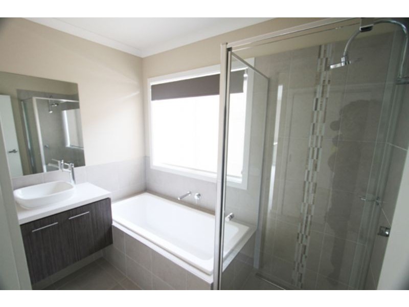 15 Sandridge Street, Leopold VIC 3224