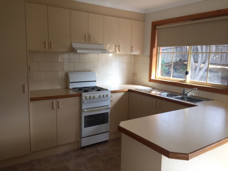 1/38 Waurnvale Drive, Belmont VIC 3216