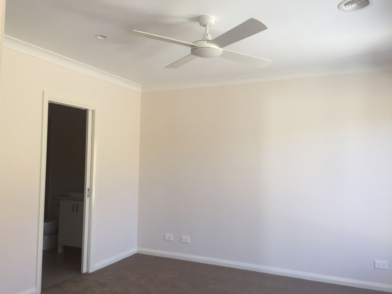 2/260 Roslyn Road, Highton VIC 3216