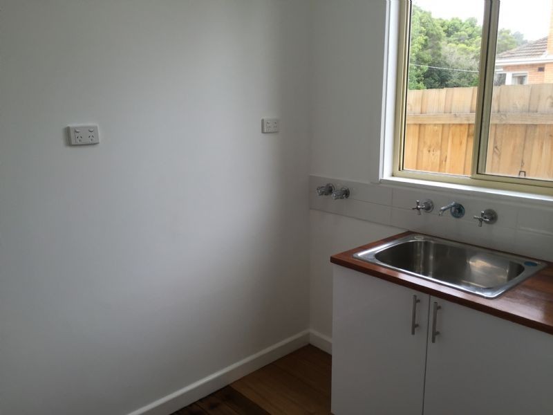 6 Lloyd Street, Belmont VIC 3216