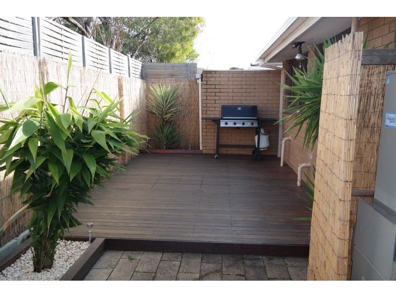 2/349 Pakington Street, Newtown VIC 3220