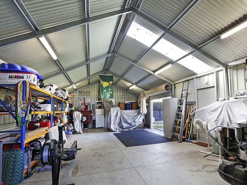 3 Crows Road, Belmont VIC 3216