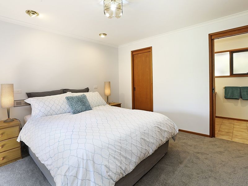 8 Polley Court, Grovedale VIC 3216