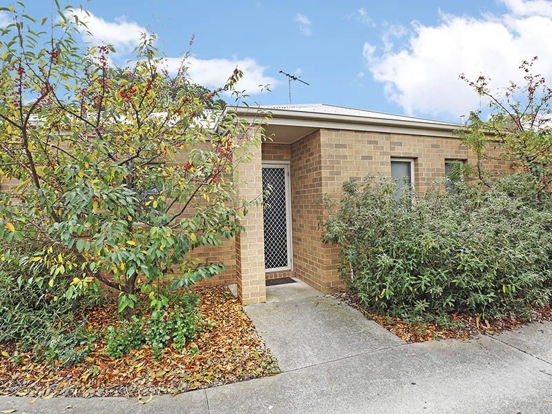 2/94 Bacchus Marsh Road, Corio VIC 3214