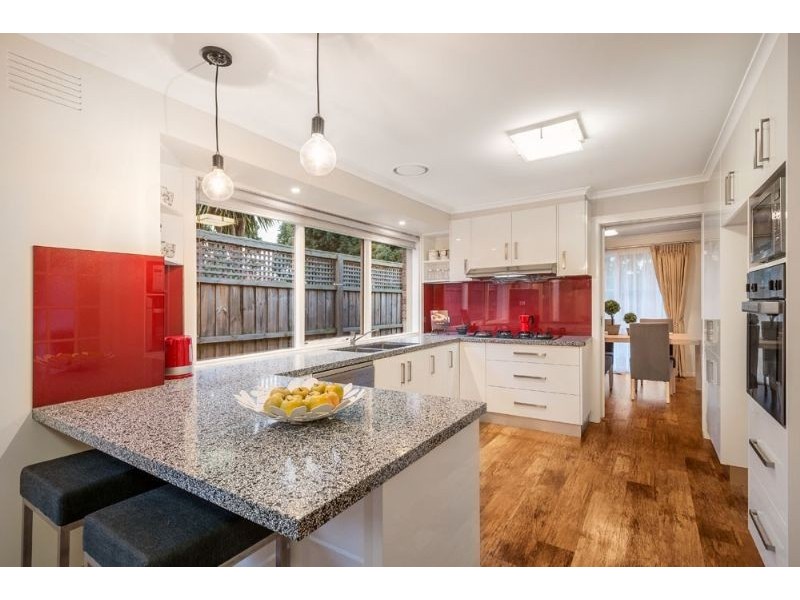 2 Glenys Court, Wantirna South VIC 3152