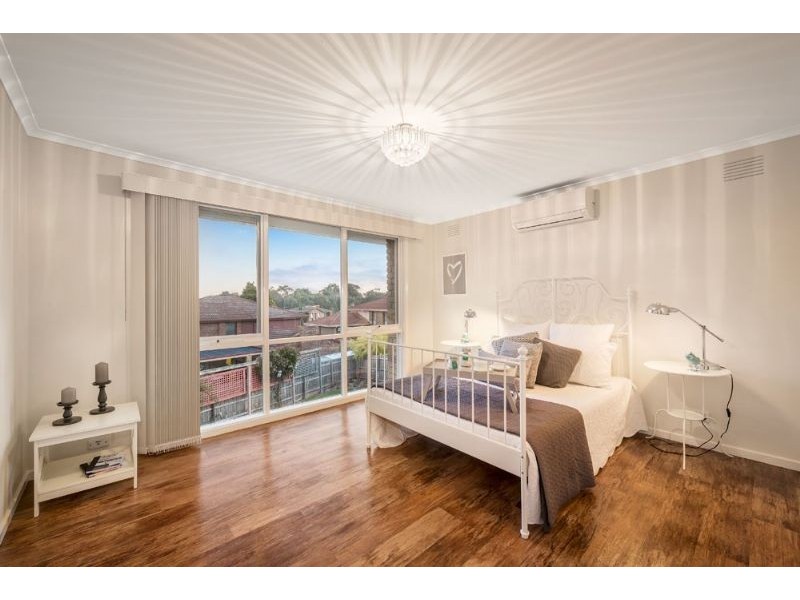 2 Glenys Court, Wantirna South VIC 3152