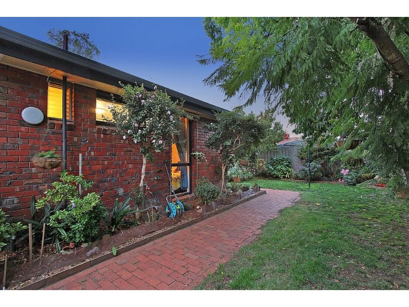 70 Frudal Crescent, Knoxfield VIC 3180