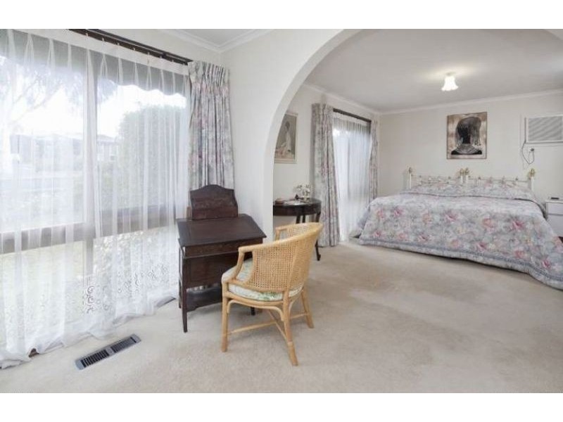 104 Berrabri Drive, Scoresby VIC 3179